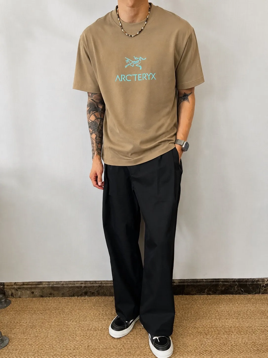 Arc～ logo， 《 》 7A tee ， Same Style ， : Black White Coffee Brown Size：S（90-130 ） M（125-150 ） L（135-165 ） XL（160-190 ） XXL（185 ）